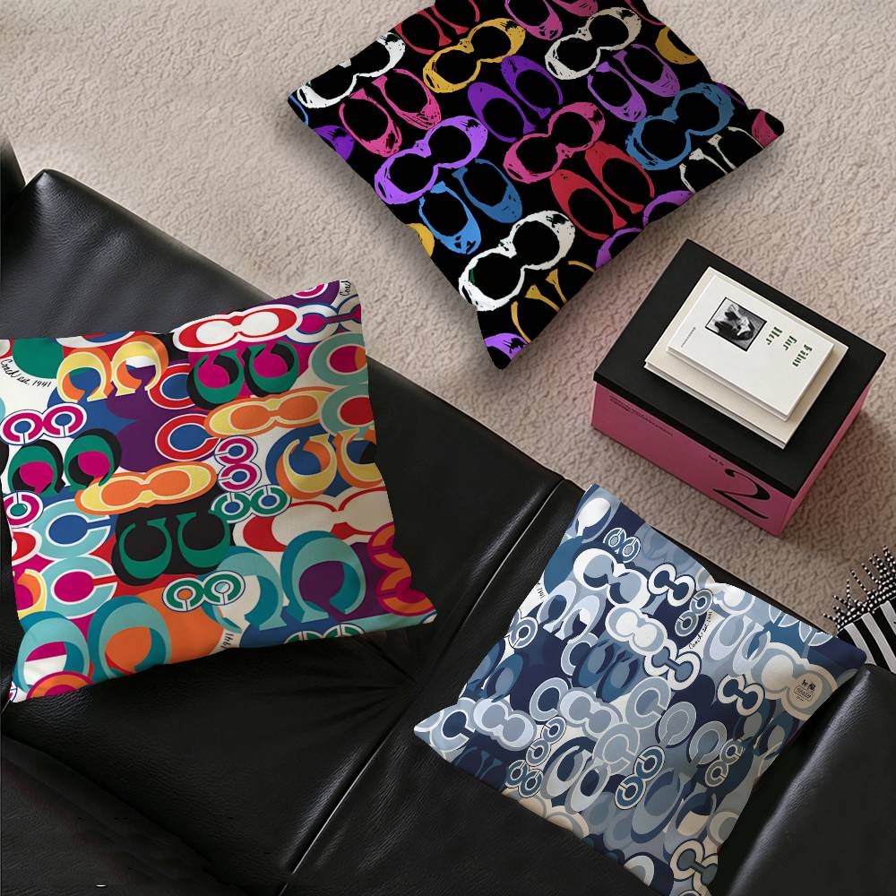 C-Coach B-Brand LOGO Cushion C - Home Textiles Logo 评论和价格