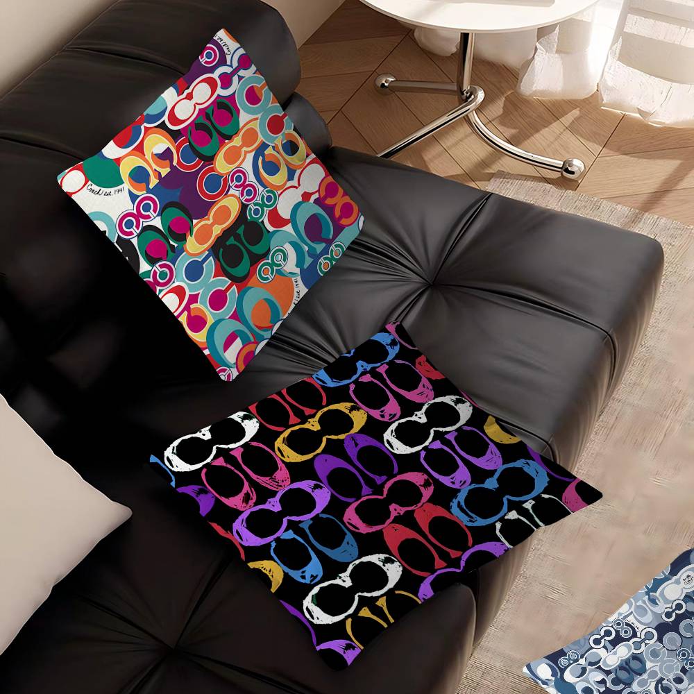 C-Coach B-Brand LOGO Cushion C - Home Textiles Logo 评论和价格